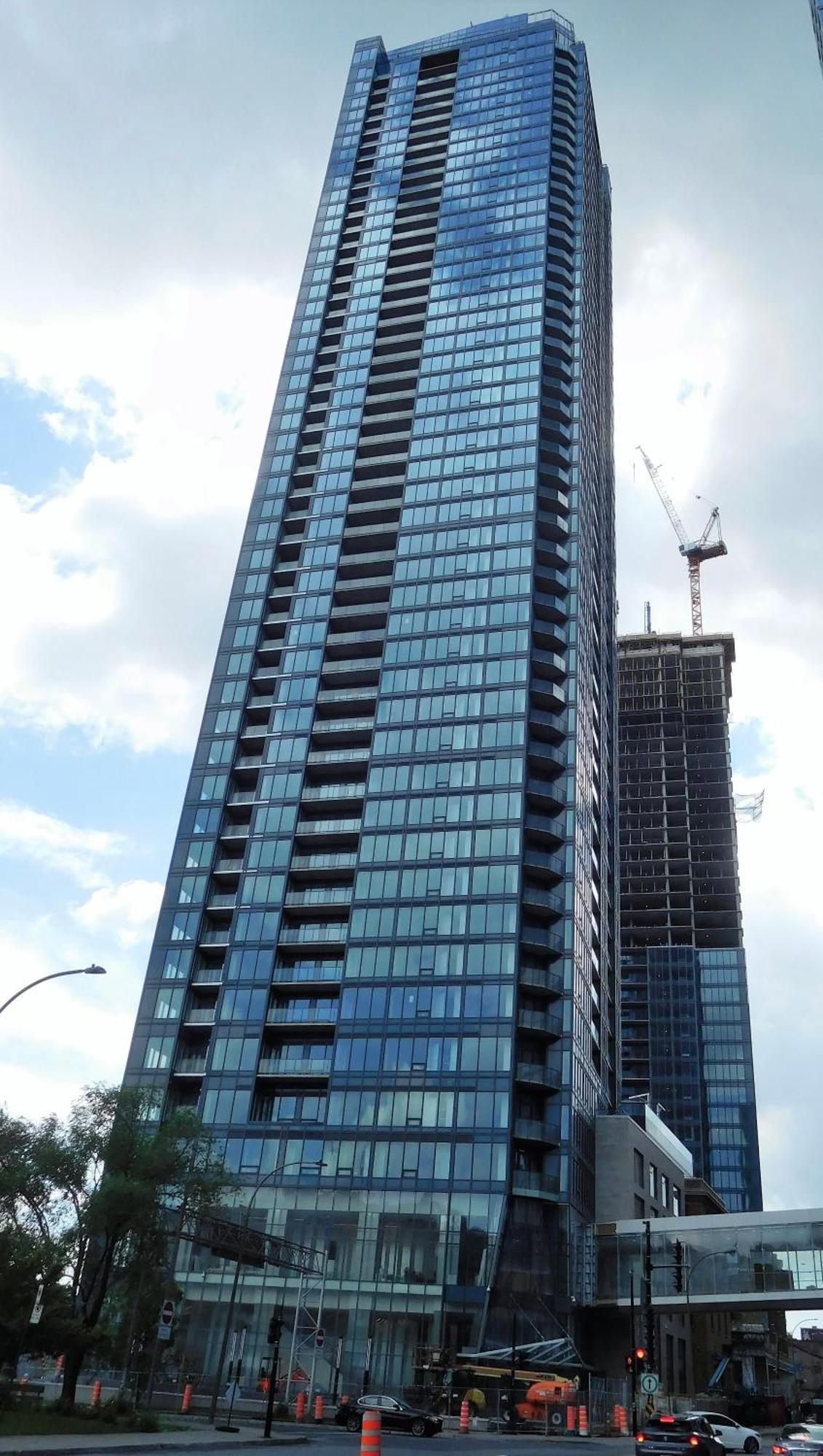 Apartment Tour Des Canadien *
